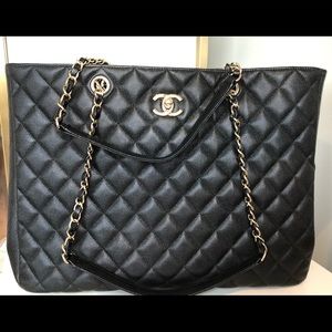 chanel classic tote bag
